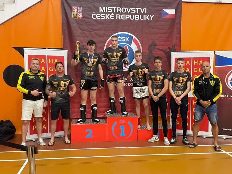 G-titán . Muay Thai Žatec . Box . MMA foto 1