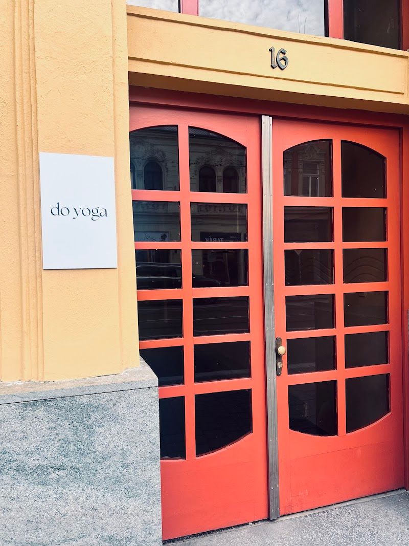 DO YOGA studio foto 2