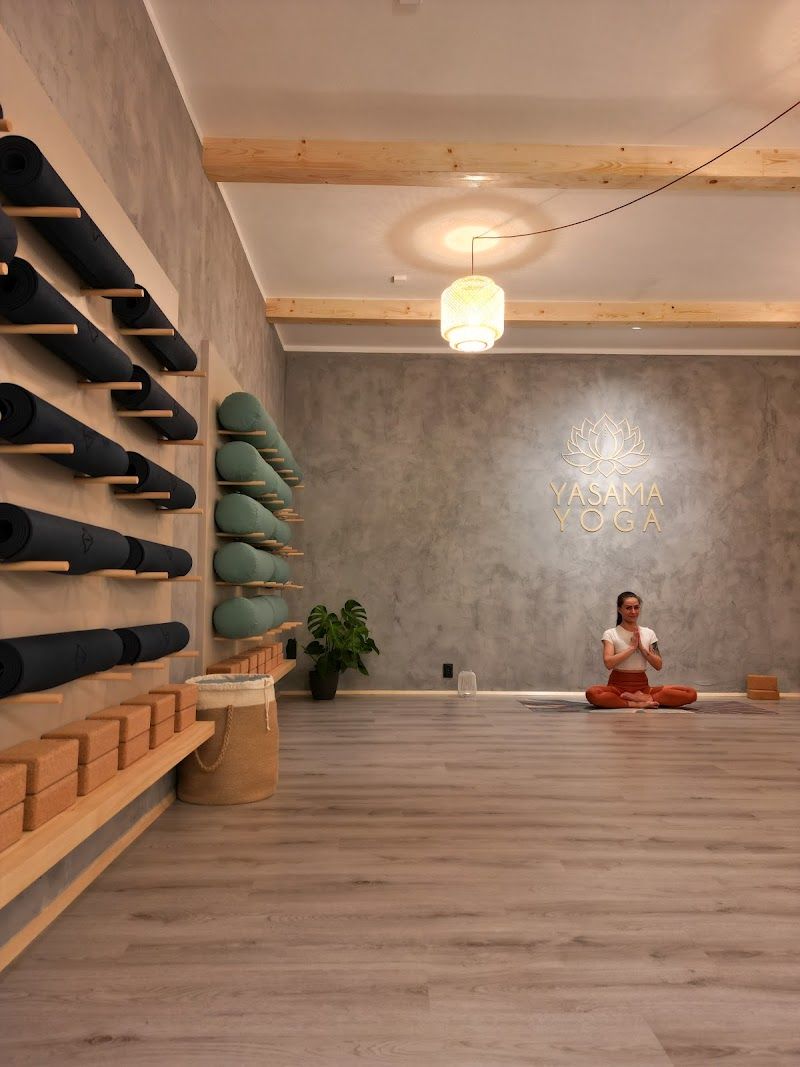 Yasama Yoga foto 2