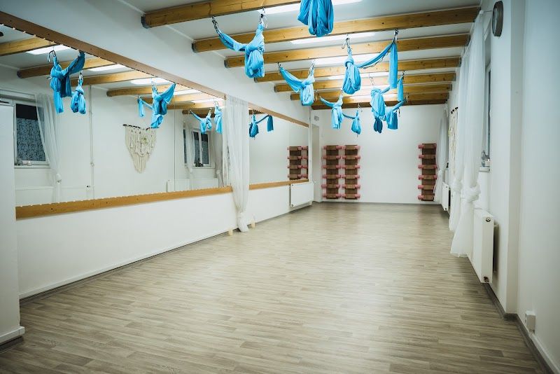 Fly High - Joga Studio foto 2