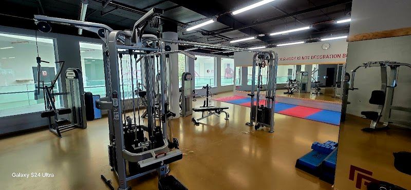 FORM FACTORY fitness center - Fügnerova foto 1