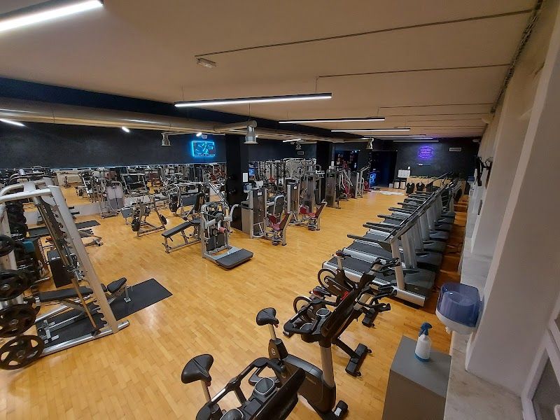 SIMPLY FITNESS foto 2