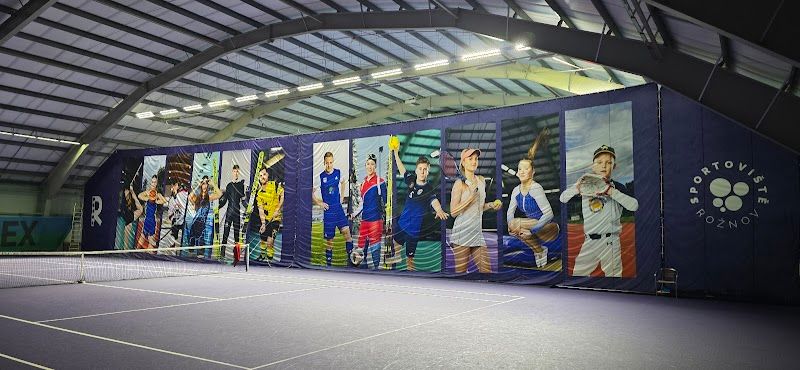 Městská sportovní hala Rožnov foto 2