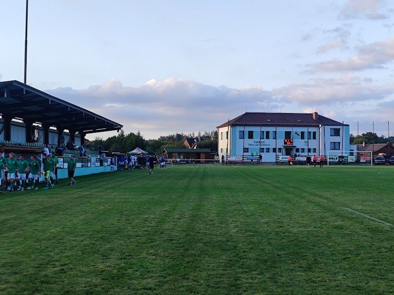 Sportovní hala Ždírec nad Dobravou foto 1