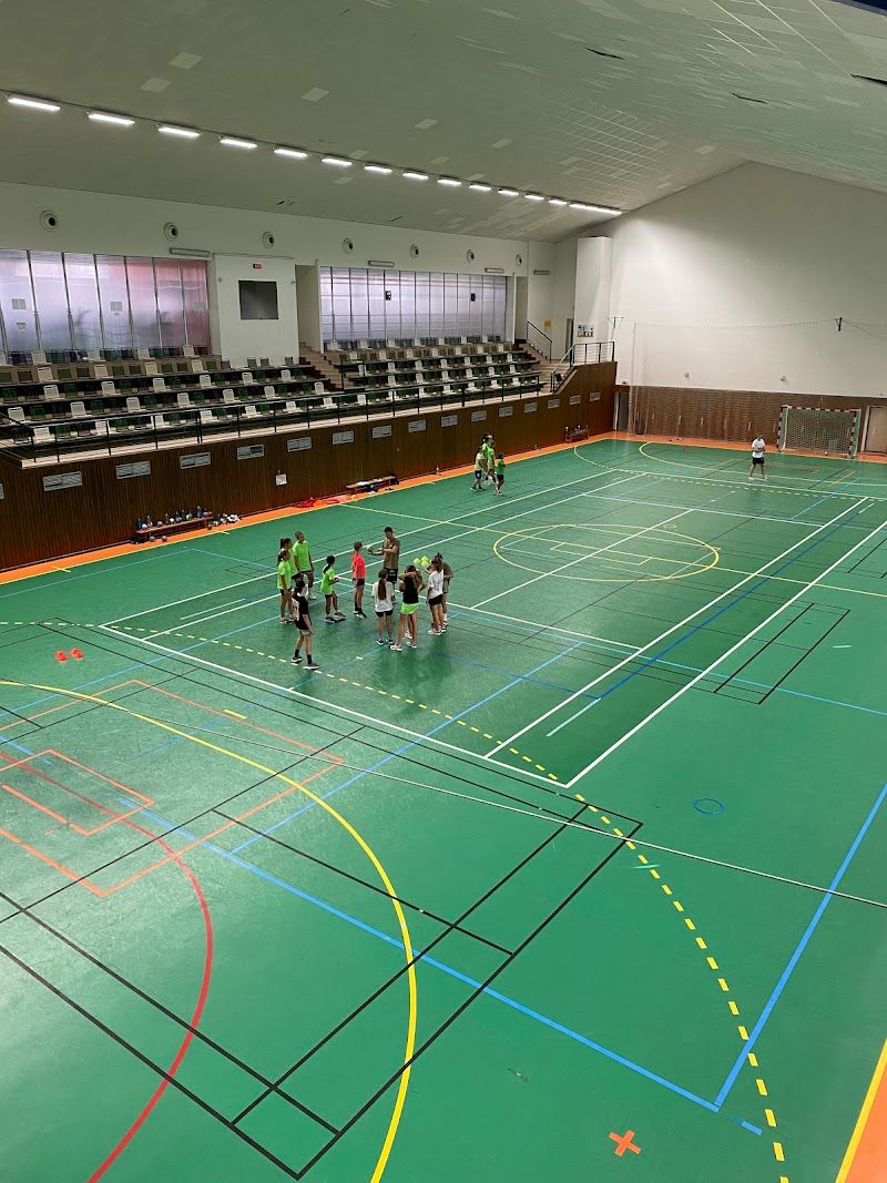 Sportovní areál města Stochov foto 1