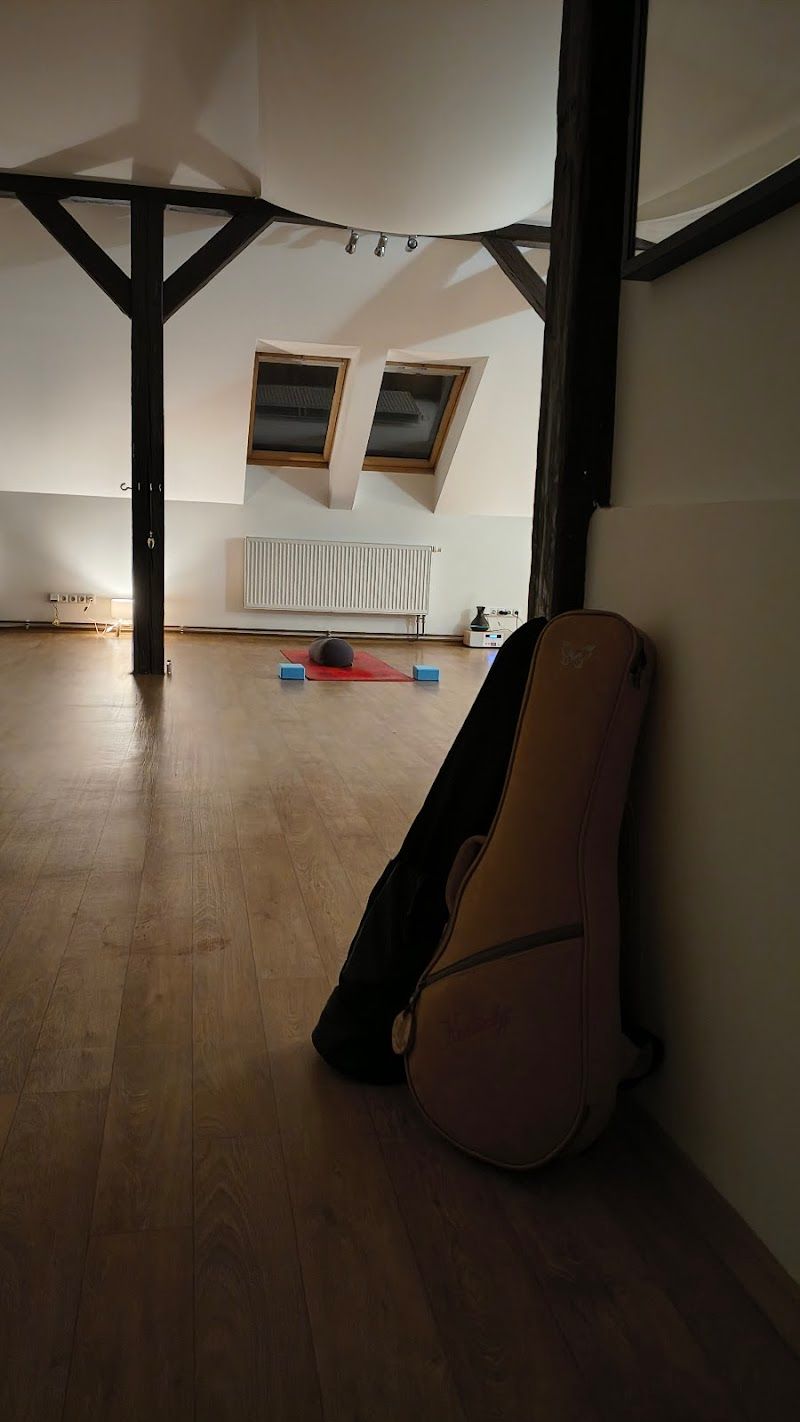 EvianYoga foto 2