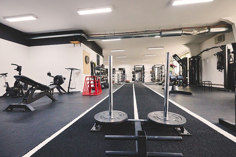 Train Hard Gym s.r.o. foto 1